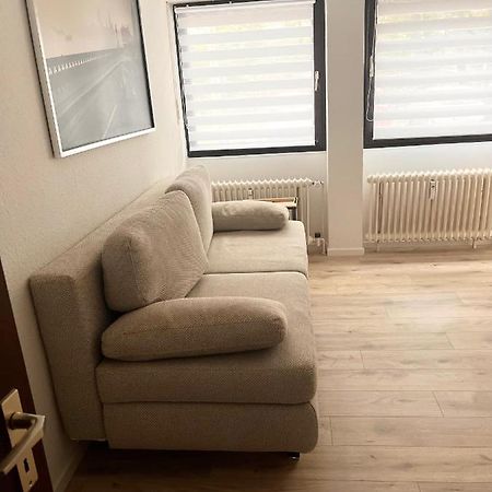 Gemuetliches Zentrales Apartment 2 Min Bis Du Hbf Duisburg Buitenkant foto