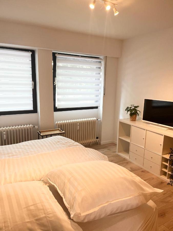Gemuetliches Zentrales Apartment 2 Min Bis Du Hbf Duisburg Buitenkant foto