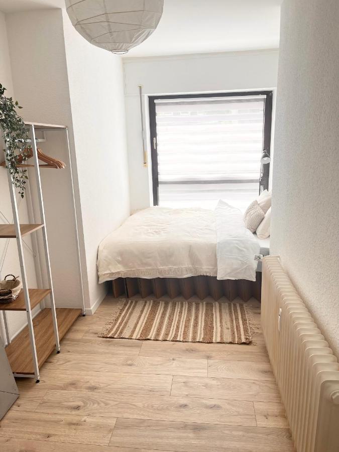 Gemuetliches Zentrales Apartment 2 Min Bis Du Hbf Duisburg Buitenkant foto
