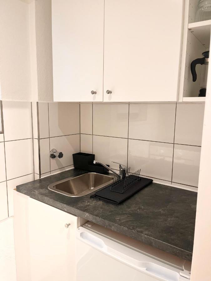 Gemuetliches Zentrales Apartment 2 Min Bis Du Hbf Duisburg Buitenkant foto